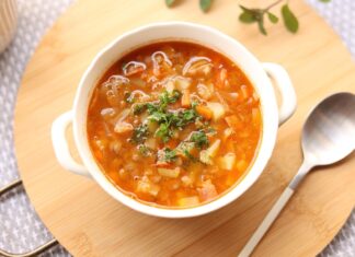 Golumpki Soup: Lazy Unstuffed Cabbage Soup Recipe Brings the Flavor of Polish Stuffed Cabbage Rolls Without the Hassle