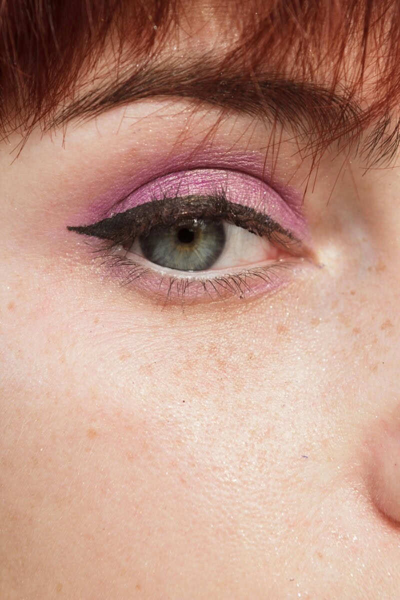 Frosted Makeup, Icy Eyeshadow &Amp; Glossy Lips: The Frosted Makeup Trend Bringing Back 90S Ice 14 Daily Mom, Magazine For Families