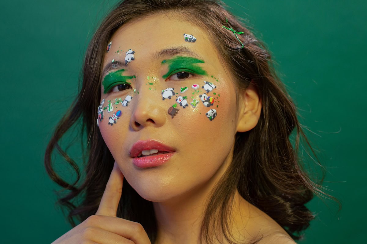Glam Alien Makeup Look: The Best Alien Makeup Ideas That Turn Heads 11 Daily Mom, Magazine For Families