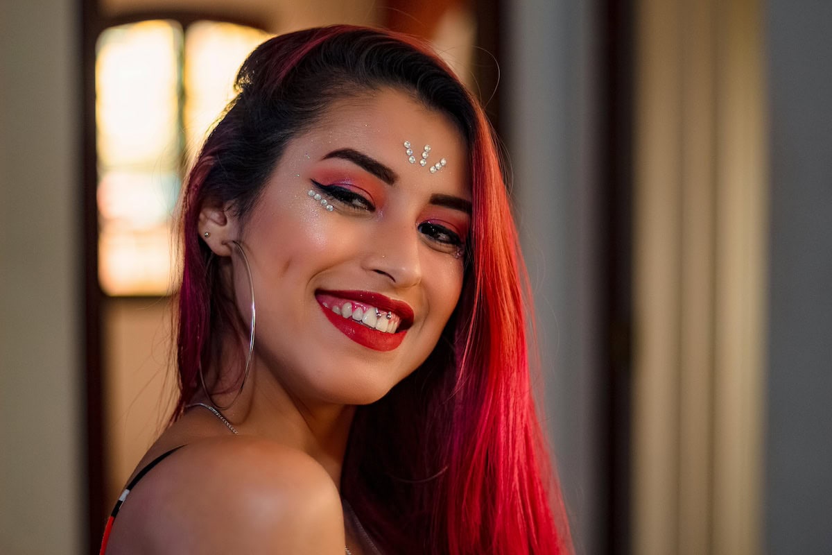 Glam Alien Makeup Look: The Best Alien Makeup Ideas That Turn Heads 6 Daily Mom, Magazine For Families