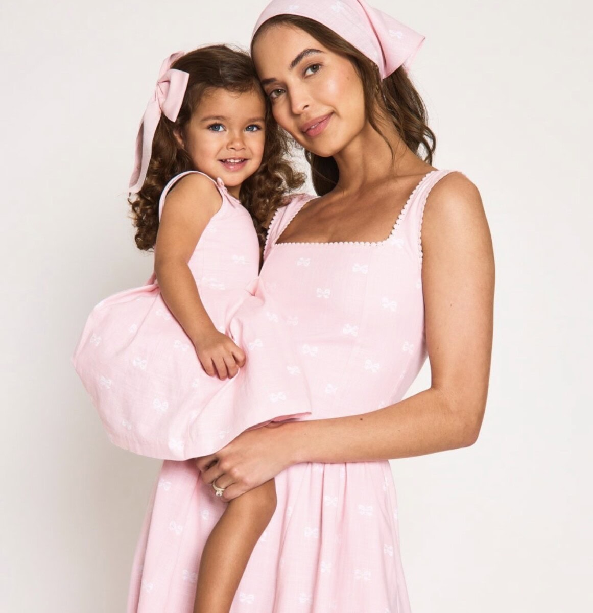 Mother’s Day Outfit Ideas: Complete Looks With Shoes, Handbags &Amp; Accessories 1 Daily Mom, Magazine For Families
