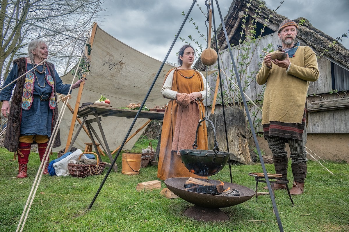 Medieval Clothing vs. 2026: How Do Medieval Outfits from the Middle Ages Compare to Modern Fashion Choices? 10 Daily Mom, Magazine for Families Medieval Clothing Vs. 2026: How Do Medieval Outfits From The Middle Ages Compare To Modern Fashion Choices? 3 Daily Mom, Magazine For Families