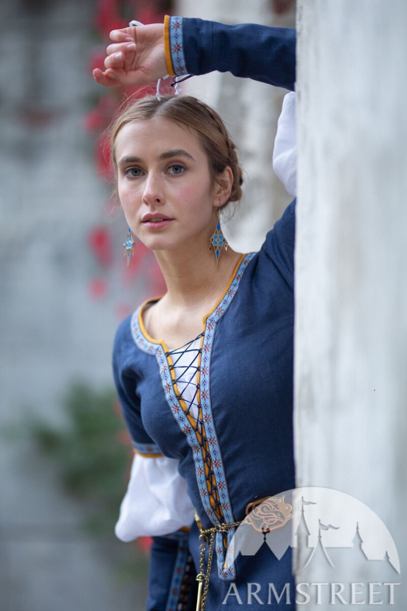 Women'S Clothing Of The Middle Ages: A Complete Guide To Medieval Fashion, Historical Garments &Amp; Modern Style 32 Daily Mom, Magazine For Families