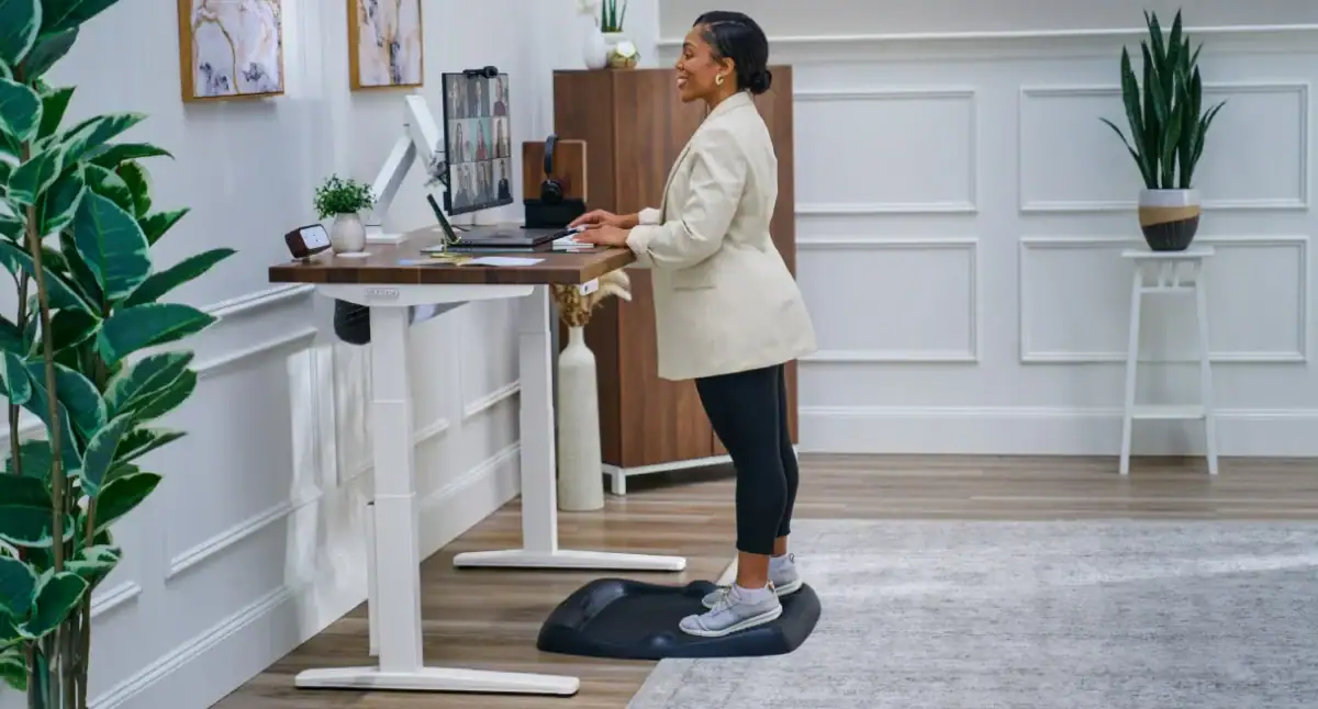 Technology Connections: Distance Learning Essential Tech For Online Learning Success In The Future Of Online Education 7 Daily Mom, Magazine For Families