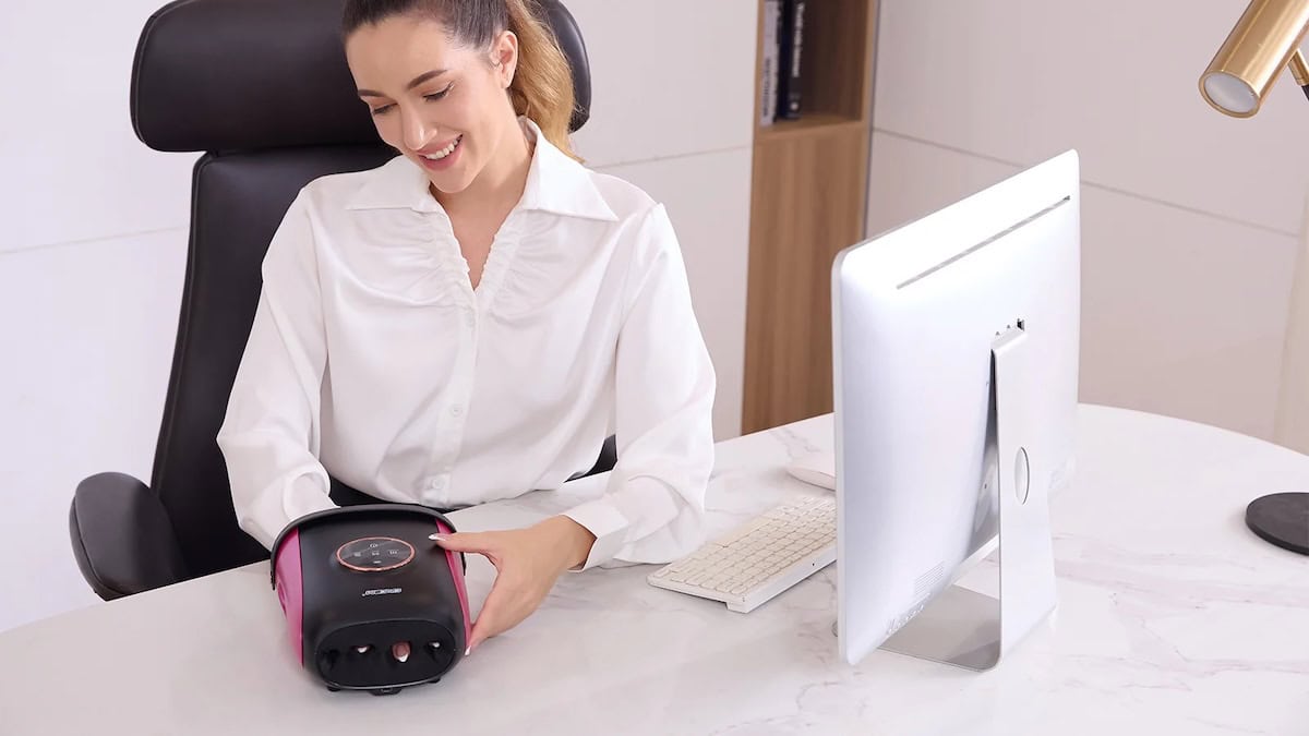 Technology Connections: Distance Learning Essential Tech For Online Learning Success In The Future Of Online Education 28 Daily Mom, Magazine For Families