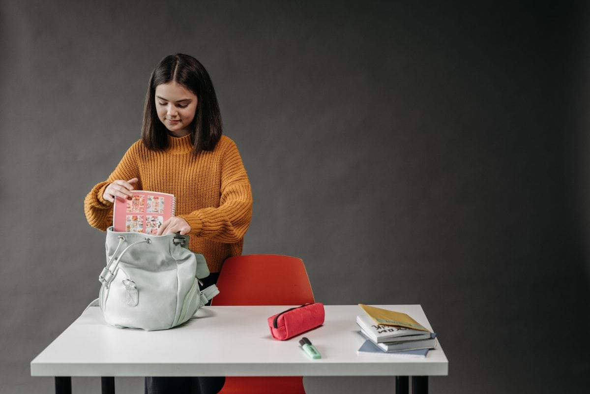 The Best Backpack For School: Organization Tips And Products To Beat The Chaos 3 Daily Mom, Magazine For Families