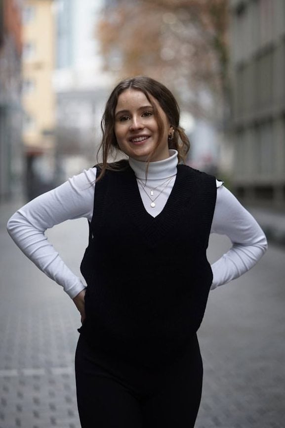 Casual Outfit Ideas For Busy Mornings: Our Favorite Chic School Drop-Off Looks That Don'T Sacrifice Style 18 Daily Mom, Magazine For Families
