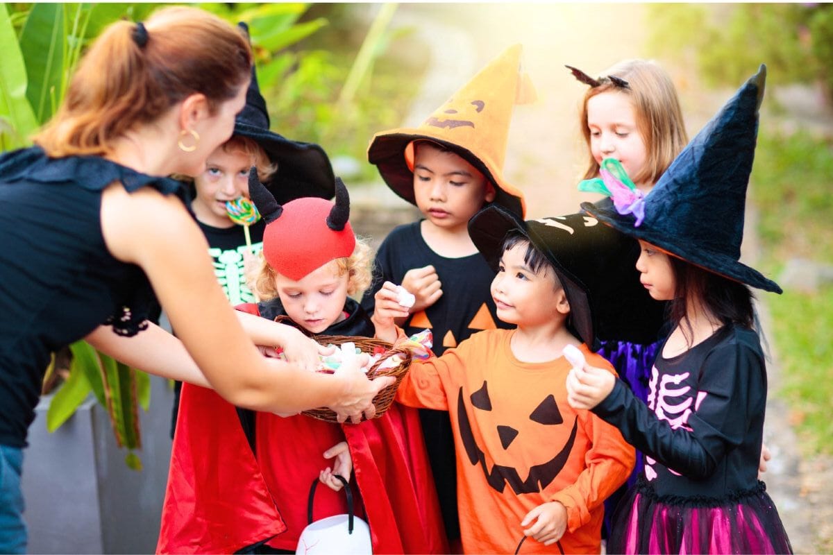 How To Help Your Kid Get Ready For Halloween: Spooky Ideas &Amp; Toys To Help Your Child Get Halloween Ready Without Fear Or A Scare 141 Daily Mom, Magazine For Families