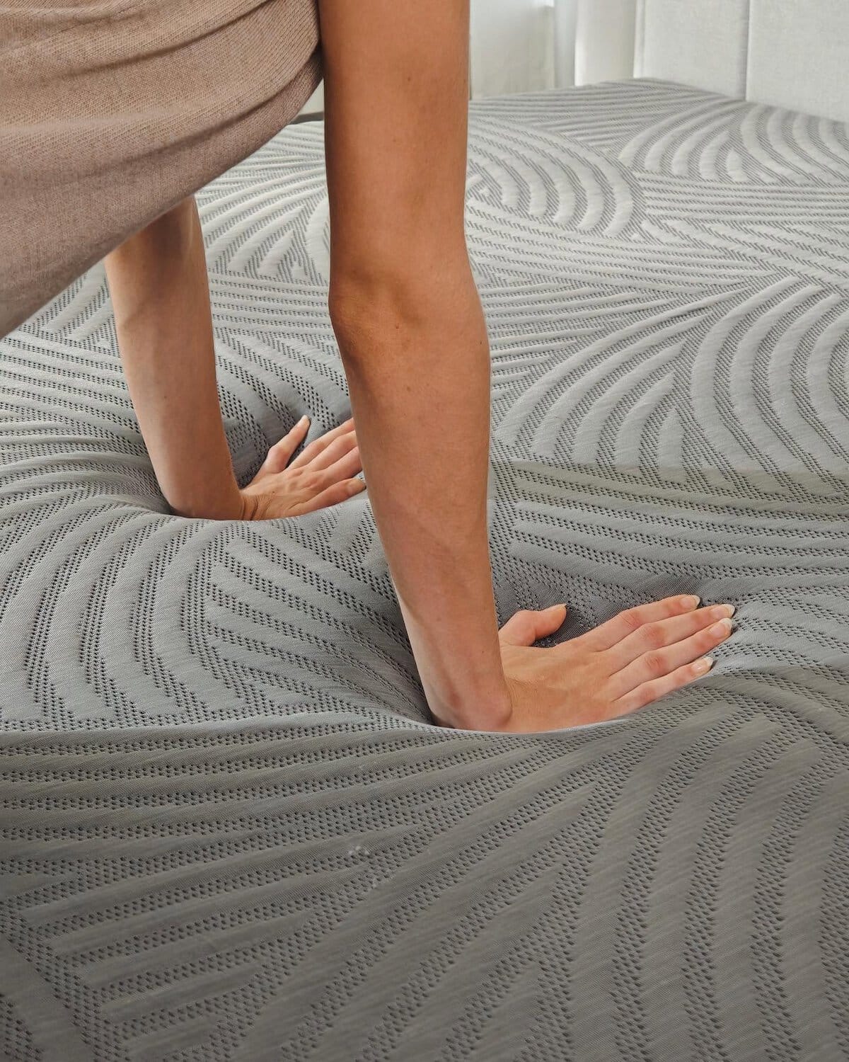 SweetNight CoolNest Mattress Review for Sleep: The Mattress That Finally Stopped Fighting My Body Heat 4 Daily Mom, Magazine for Families Sweetnight Coolnest Mattress Review For Sleep: The Mattress That Finally Stopped Fighting My Body Heat 4 Daily Mom, Magazine For Families