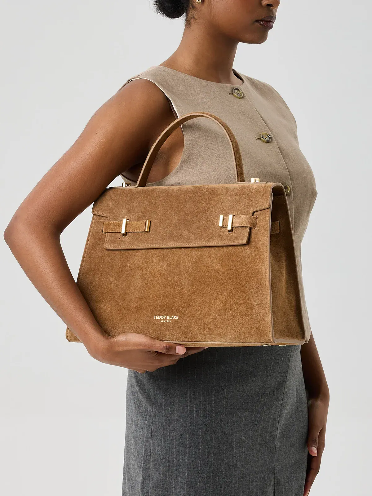 Fall Mom Uniform Ideas: Stylish Outfits &Amp; Clothes For Busy Moms Who Need A Go-To Look This Season 27 Daily Mom, Magazine For Families