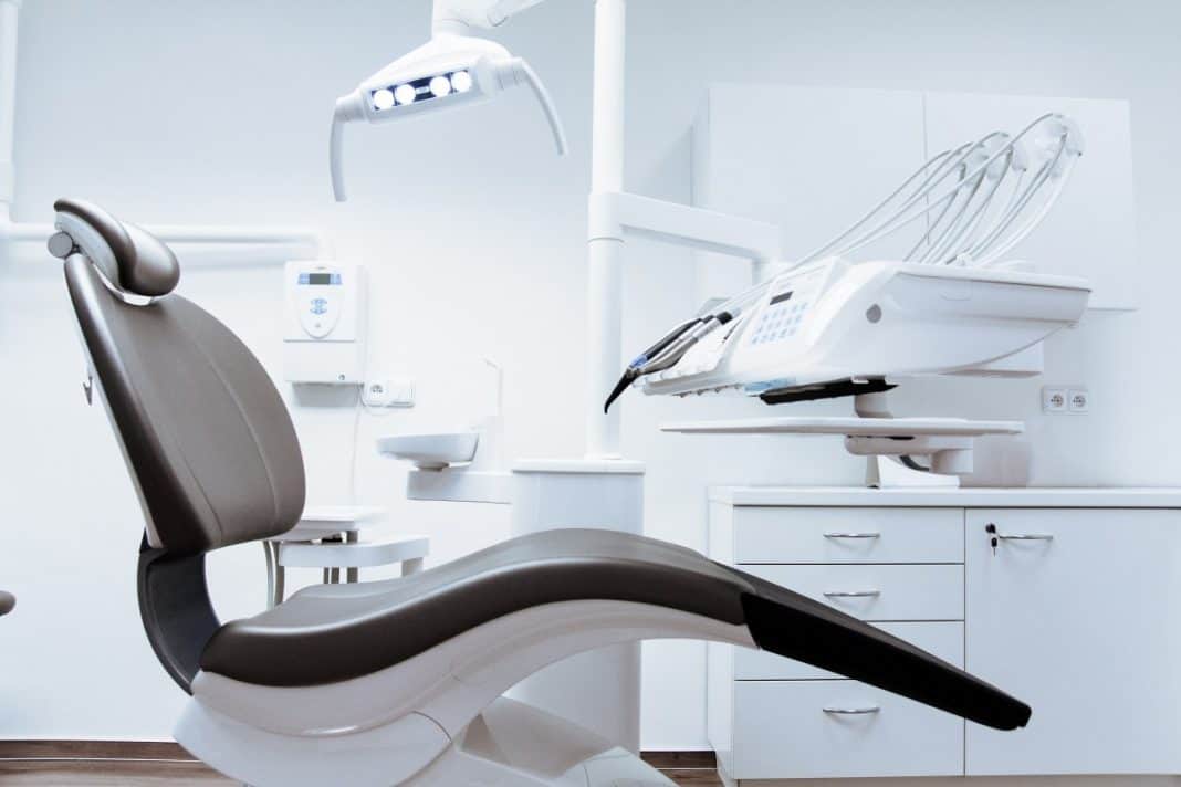 Baby's Oral Health: From The First Tooth To The First Trip To The Dentist.