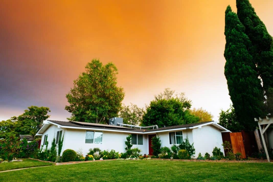 4 Tips To Keep Your Home Safe While You're Away For The Holidays